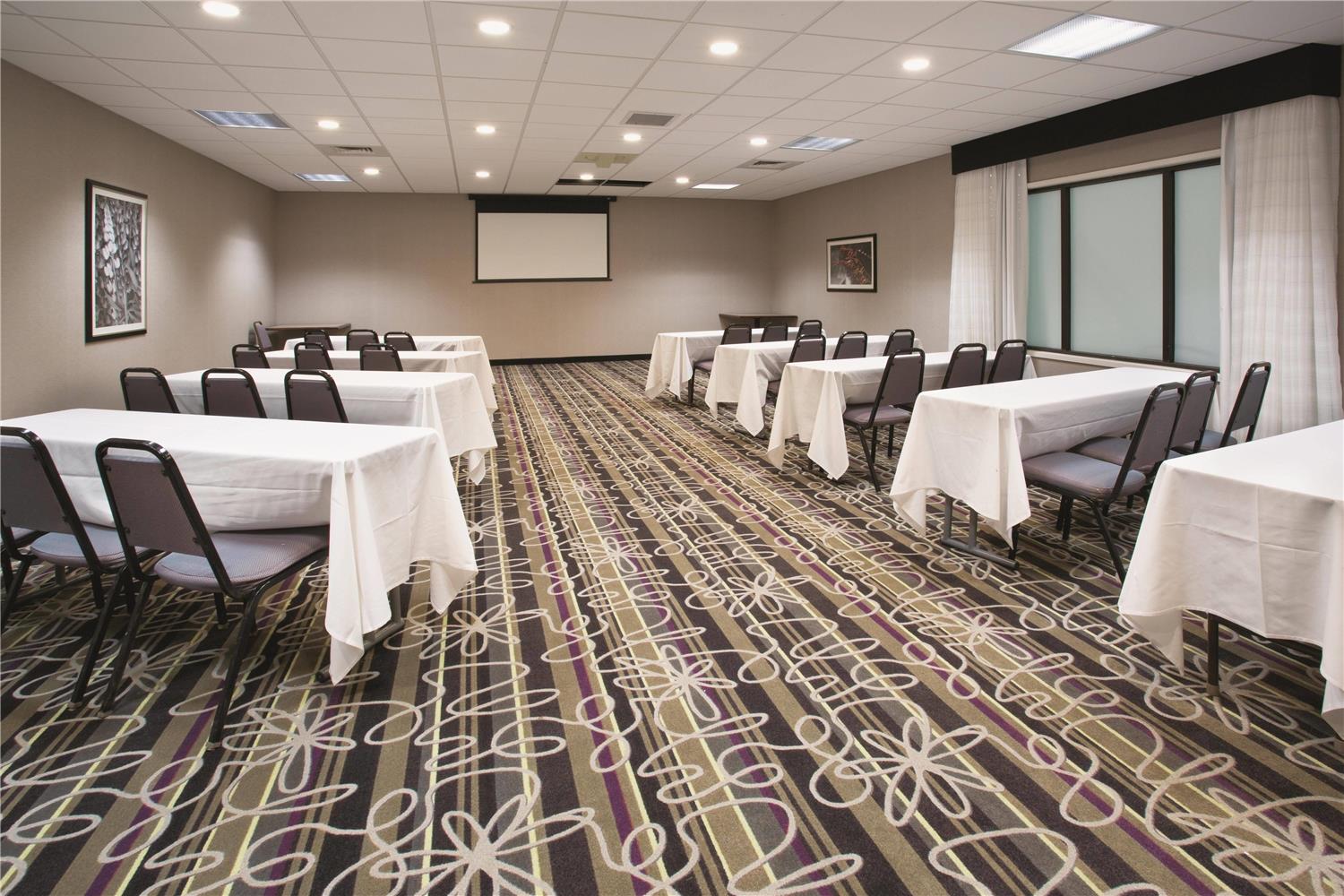 La Quinta by Wyndham Denver Englewood Tech Center 35/41