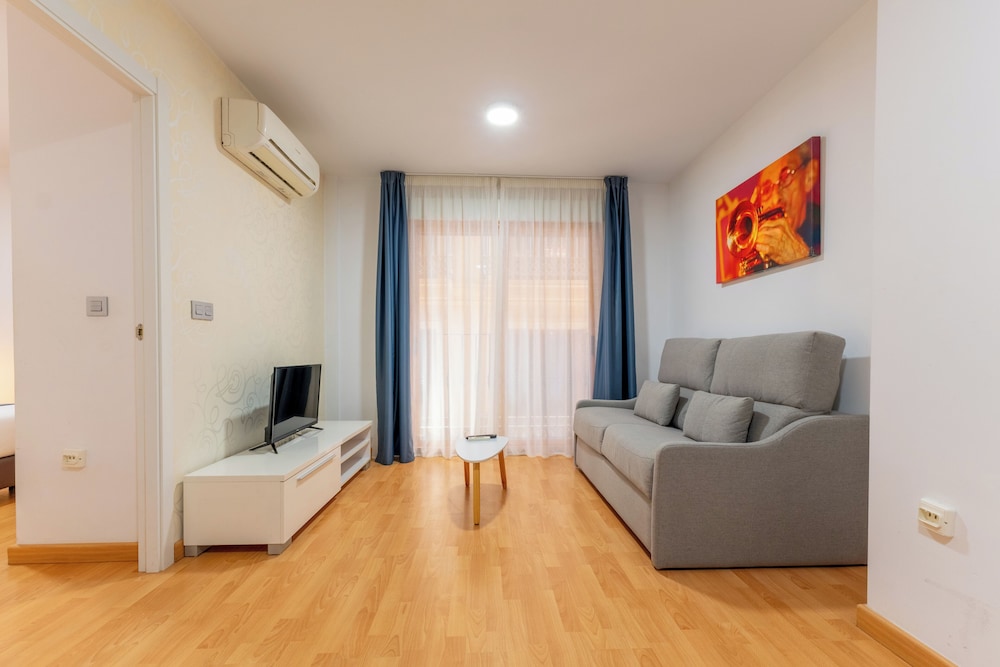 Apartamentos Globus By Be Alicante 24/36