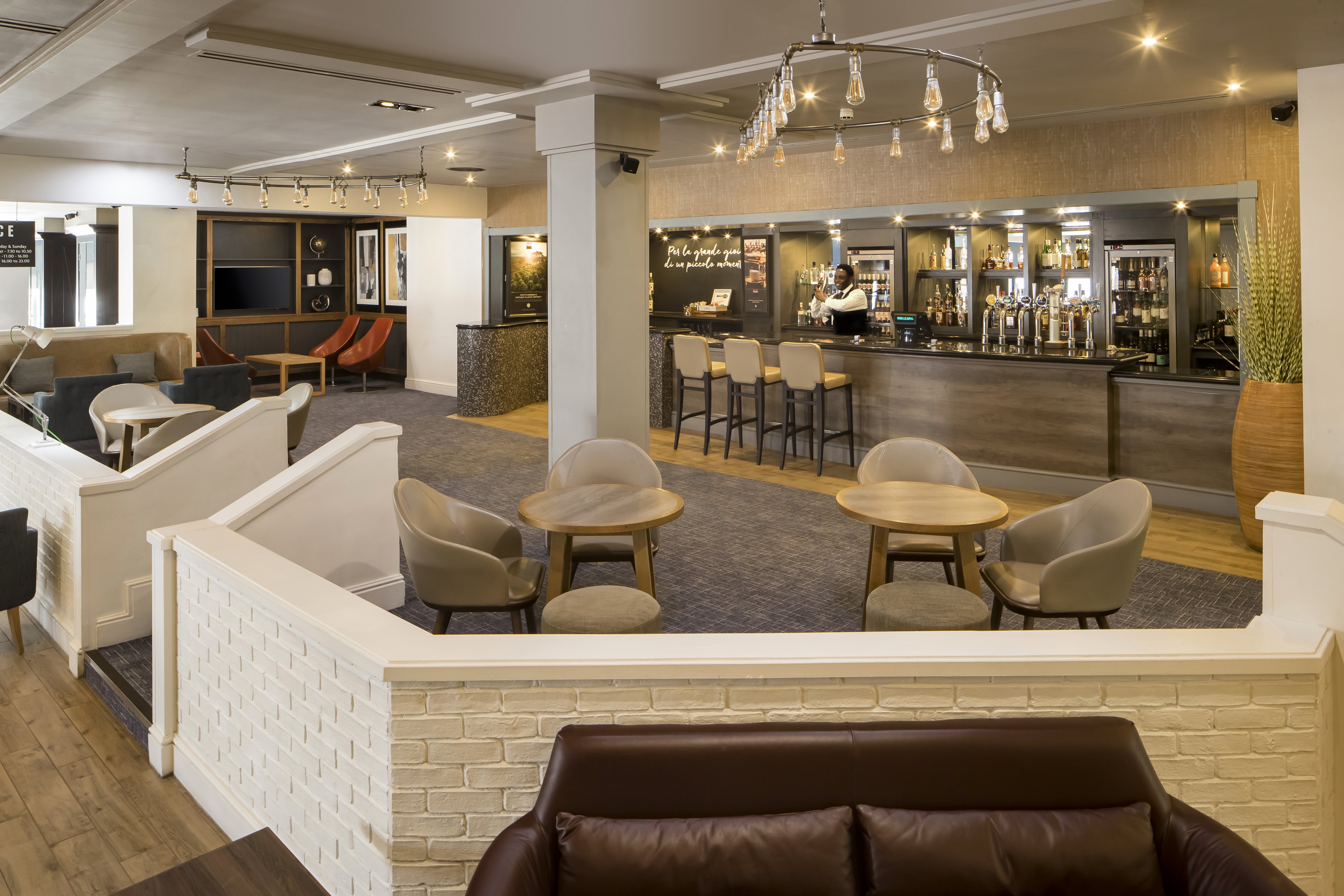 Crowne Plaza Solihull 40/65