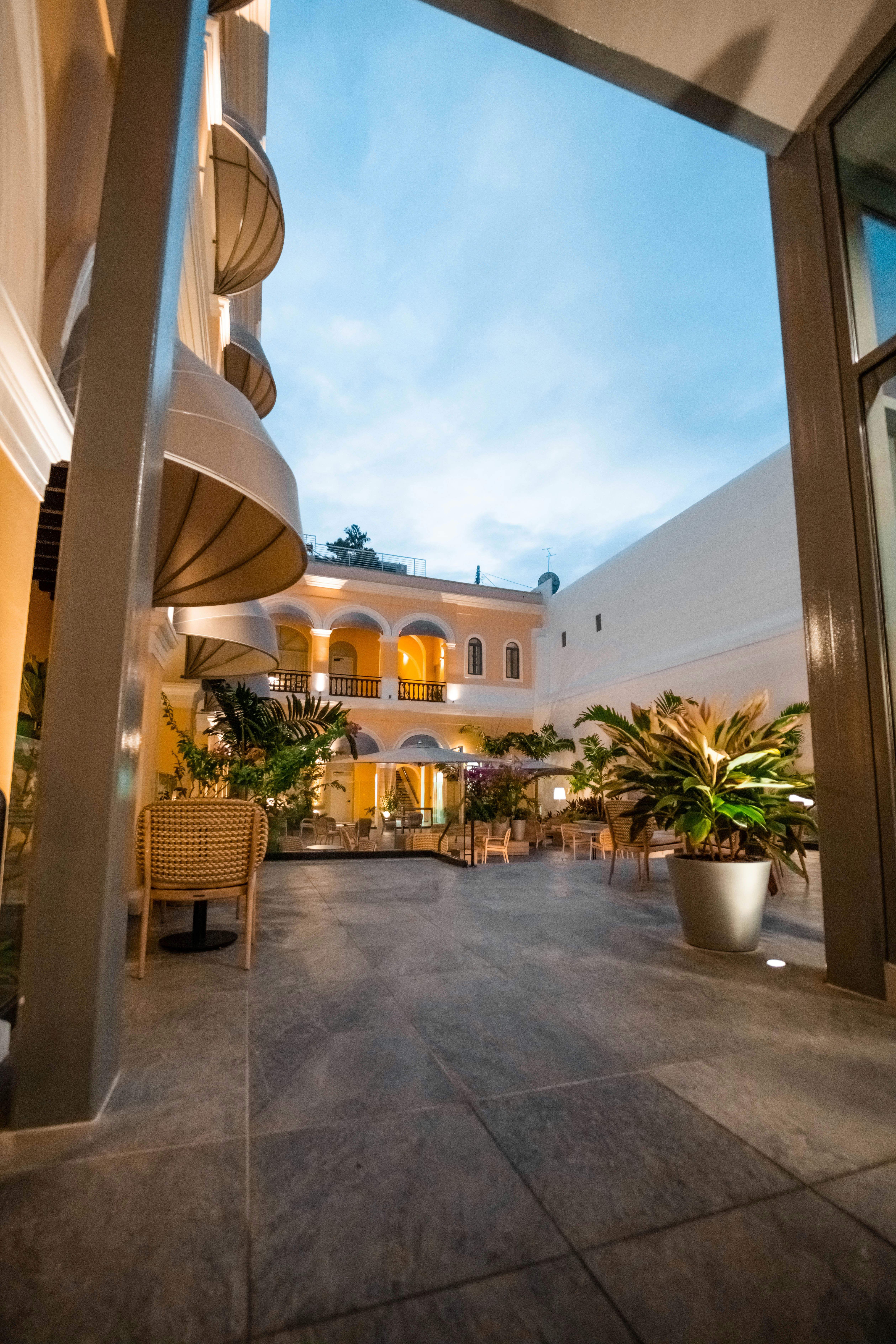 Palacio Provincial San Juan, Curio Collection by Hilton 7/45