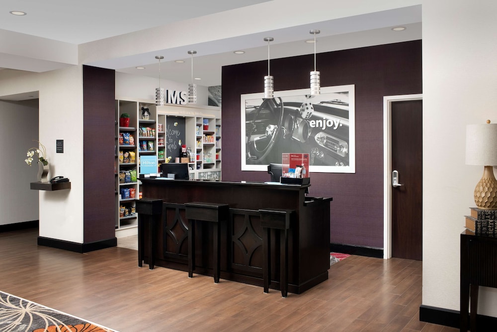 Hampton Inn and Suites Tupelo Barnes Crossing 10/50