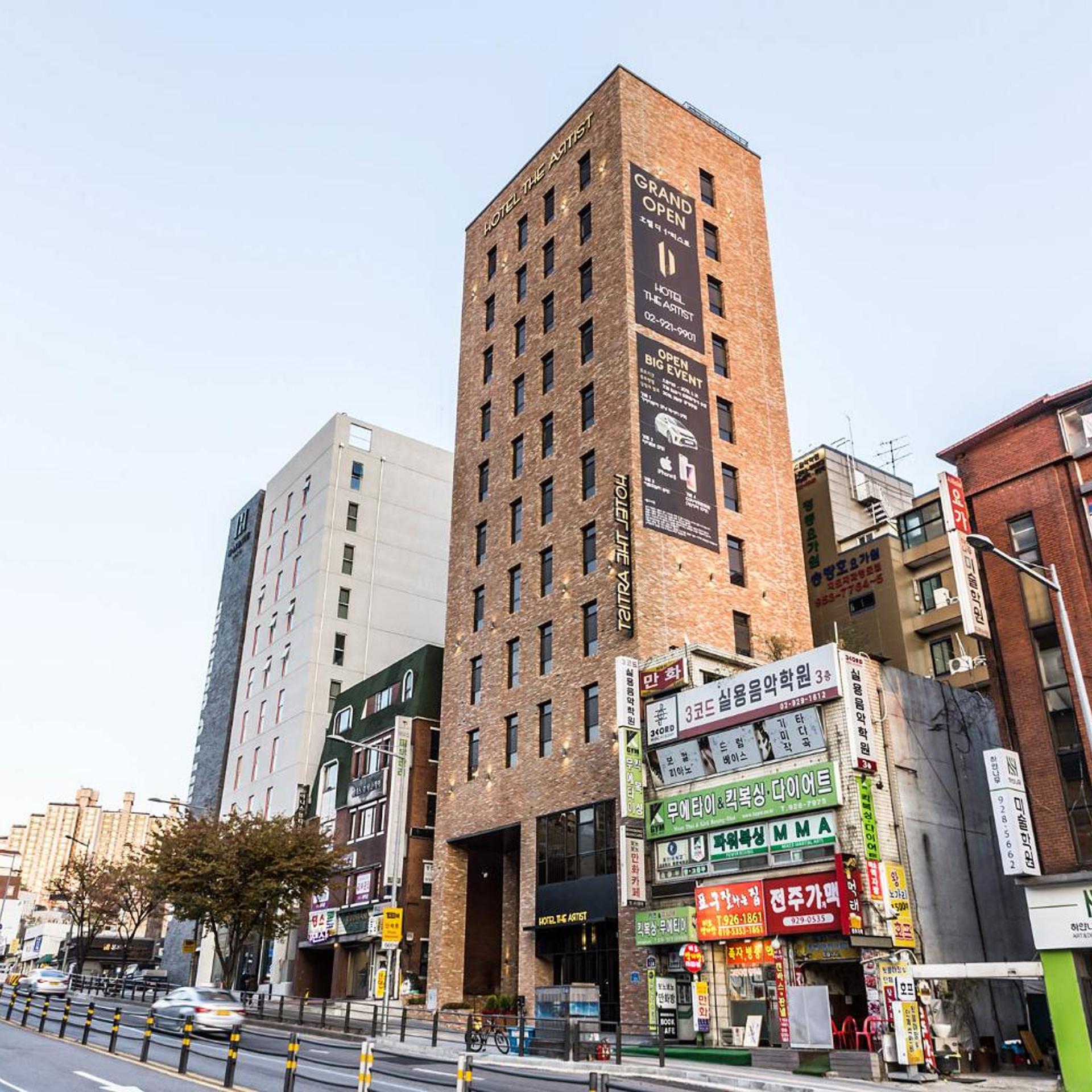 Hotel The Artist Dongseon 3/94