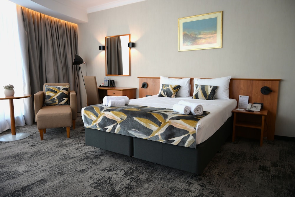 STANDARD, DOUBLE BED
