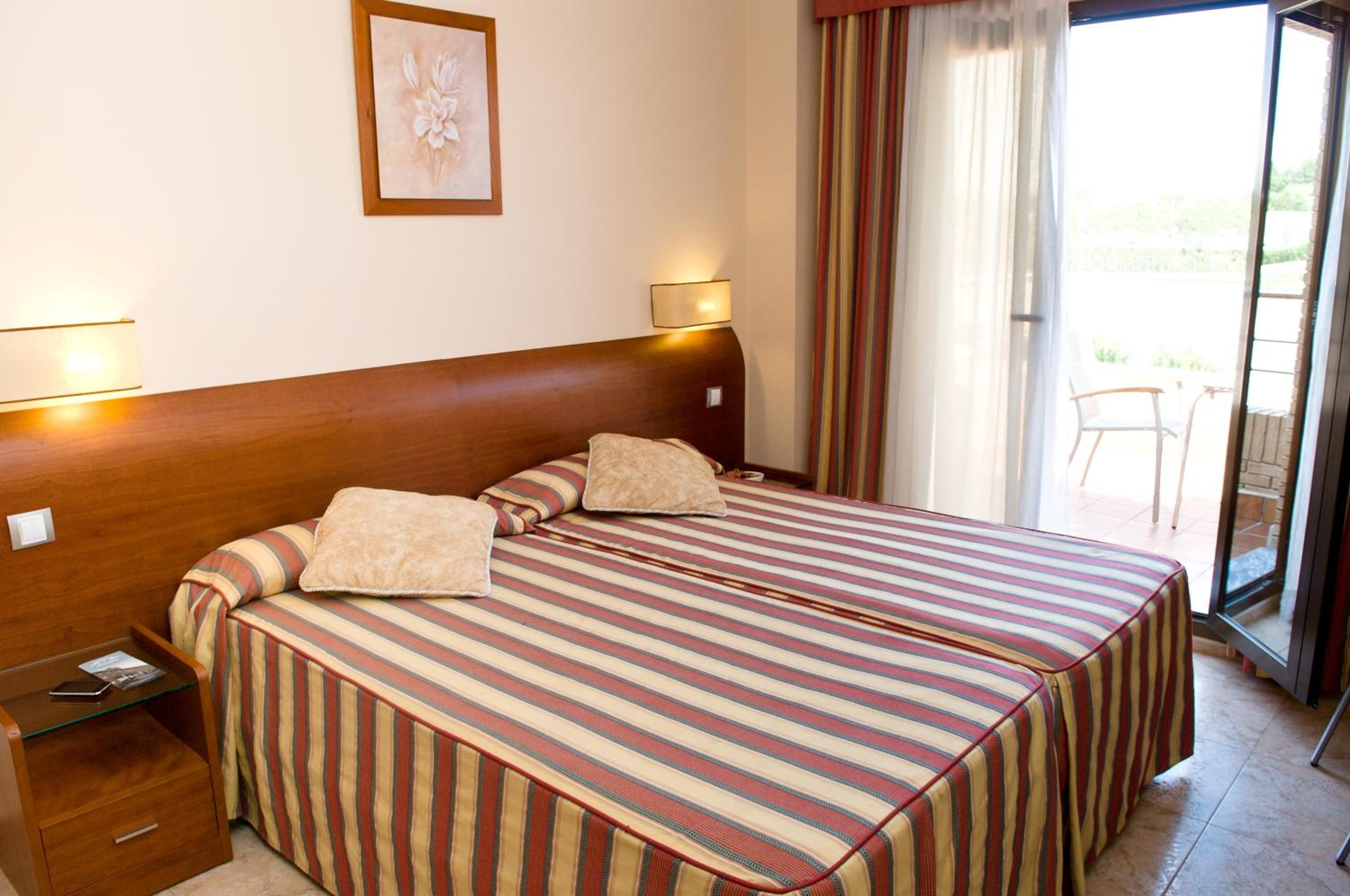 COMPLEJO HOSTELERO TORRIJOS 6/29