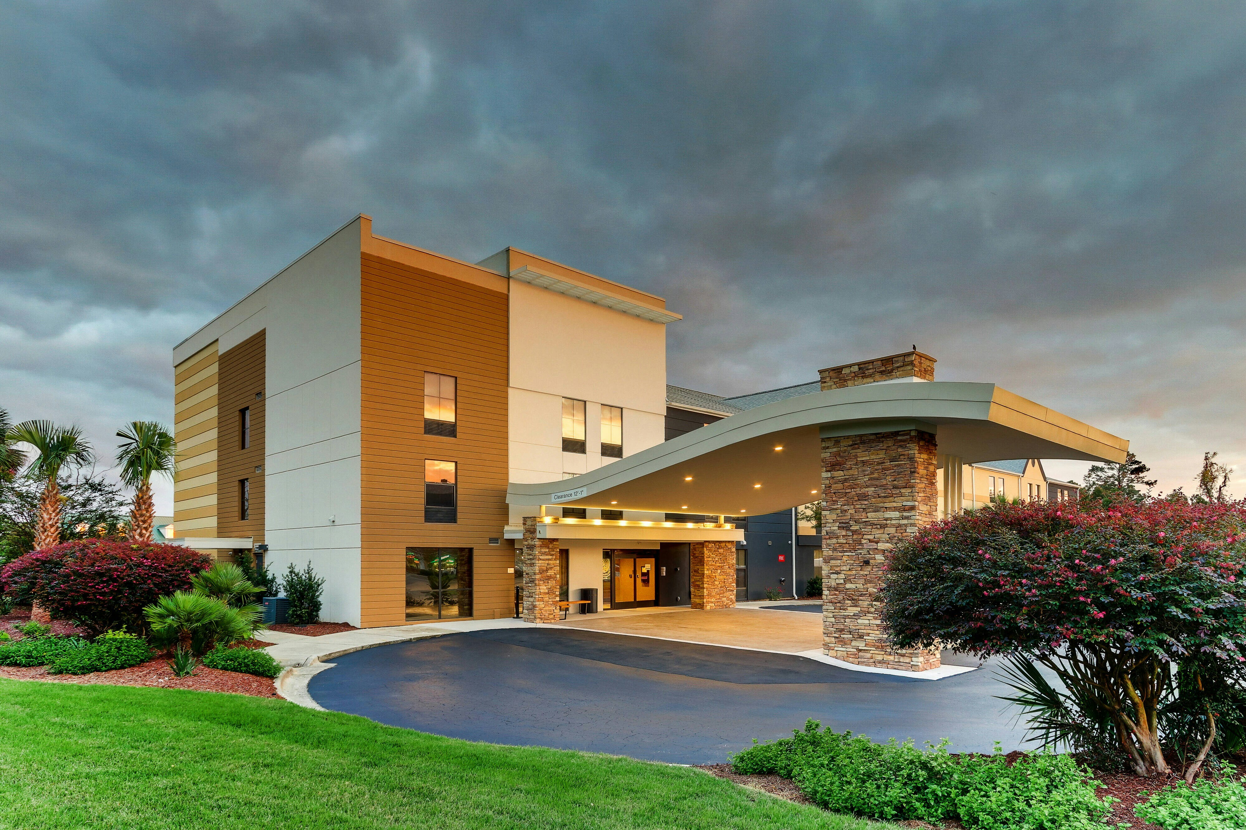 Fairfield Inn & Suites by Marriott Southport 4/45