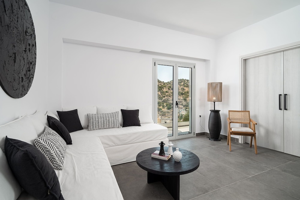 Stella Luxury Apartments 31/61