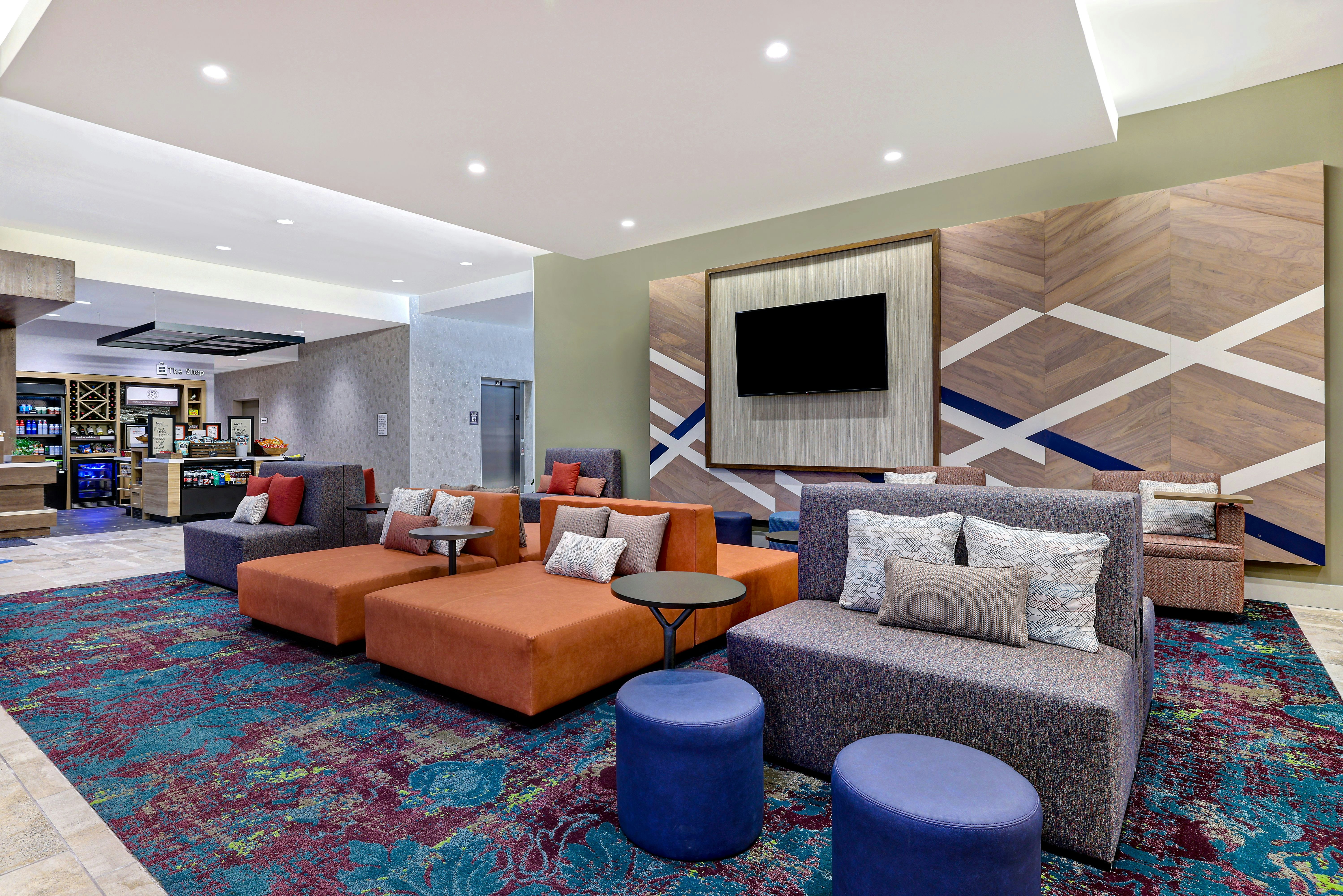Hilton Garden Inn Cedar Rapids 13/28