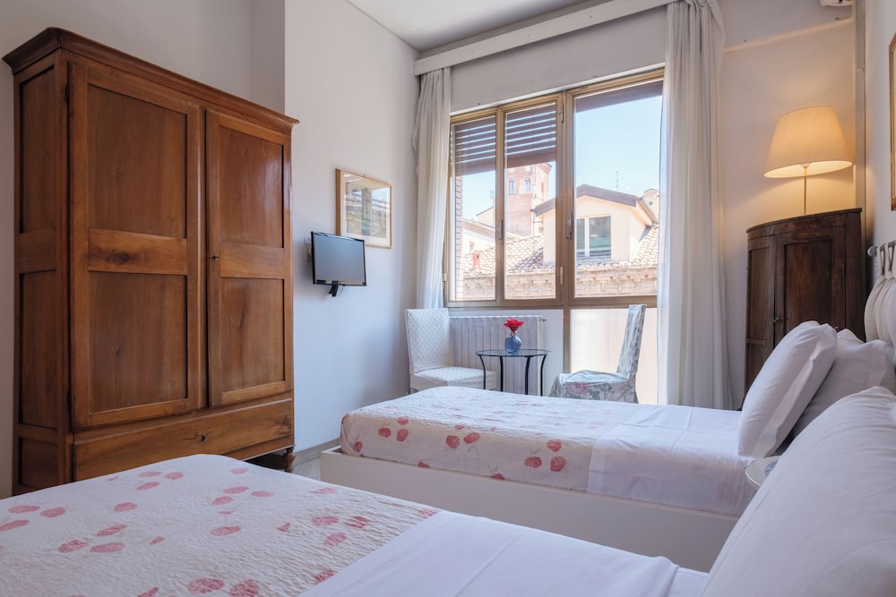 Cristina Rossi Bed and Breakfast 10/50