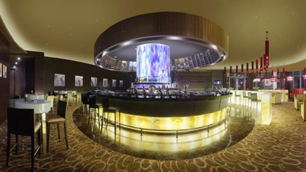 Intercontinental Beijing Beichen 62/81