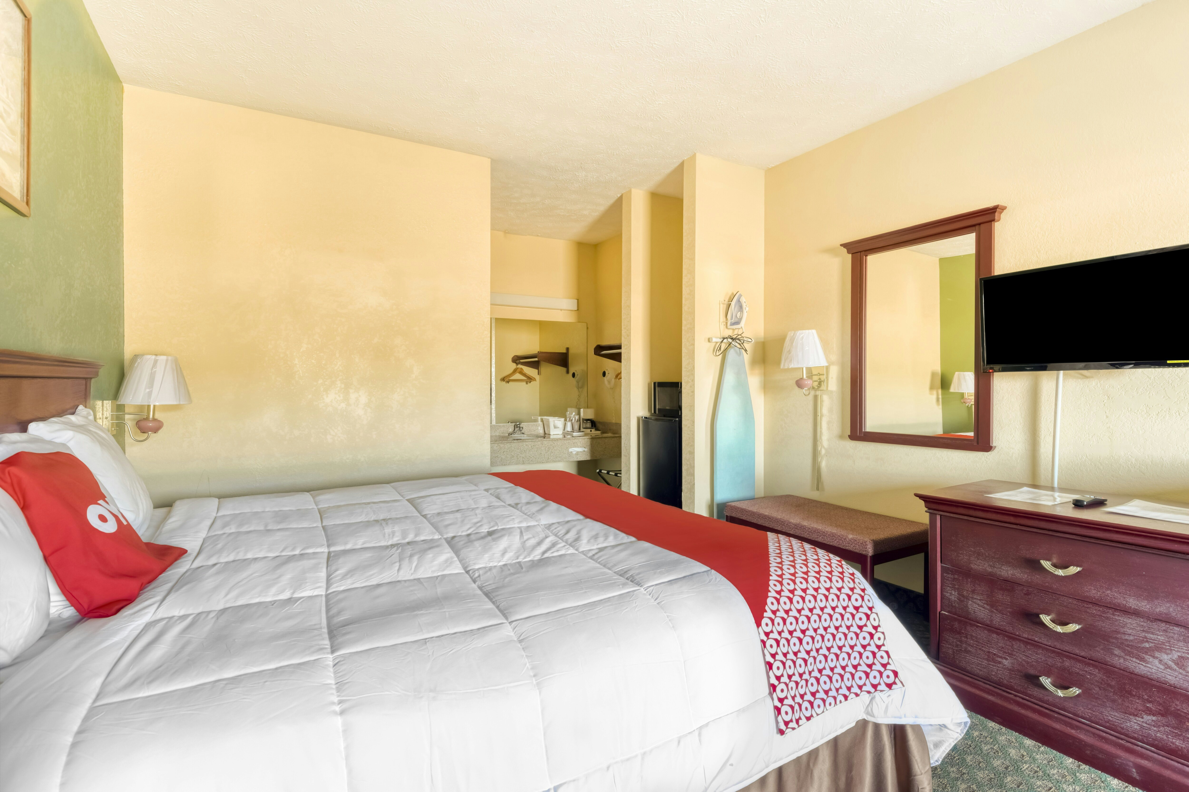 OYO Hotel Grenada West 6/16