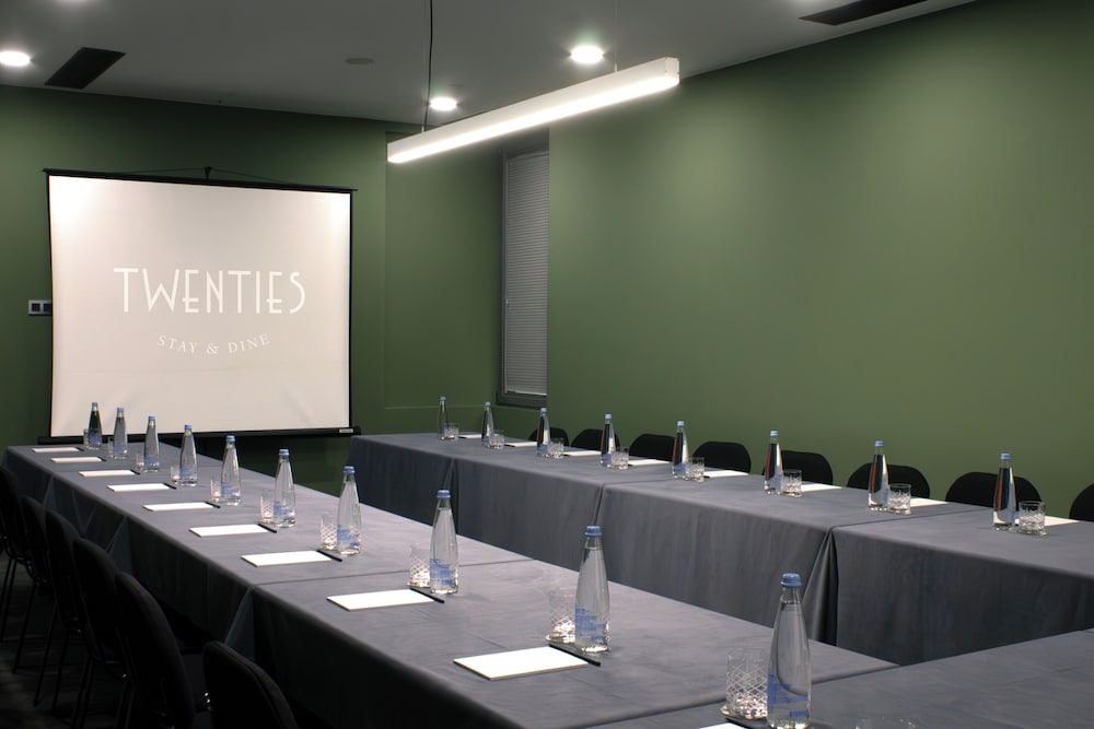 Hotel Twenties Tbilisi - Stay & Dine 56/65