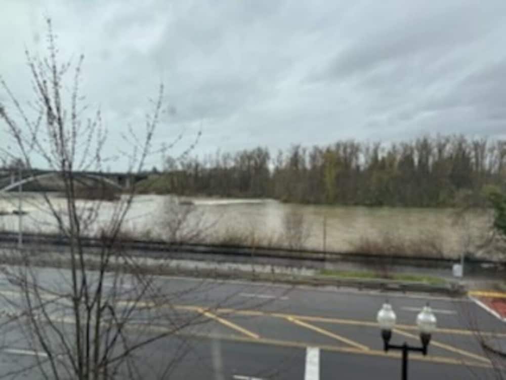 Candlewood Suites Eugene Springfield 42/48