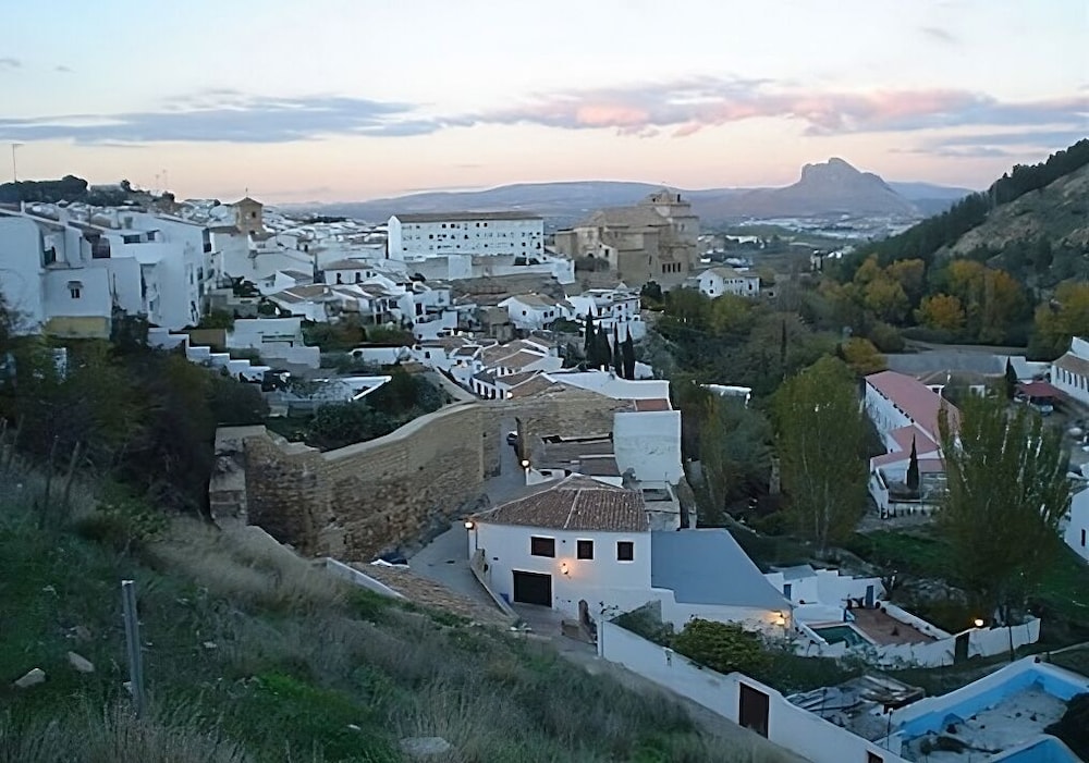 Hospederia Colon Antequera 7/50