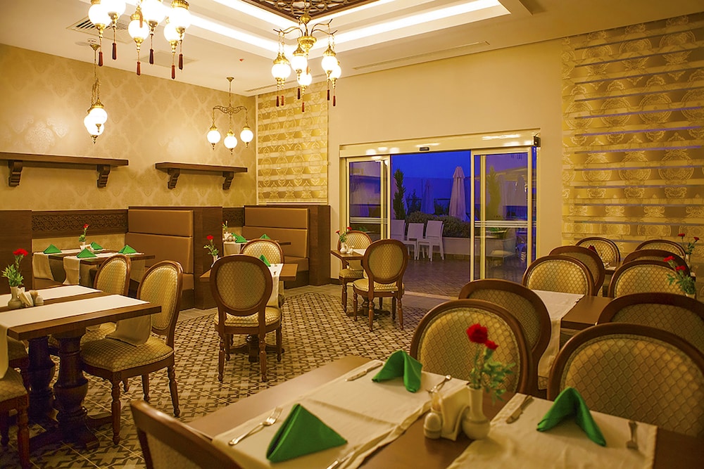 Diamond Elite Hotel and Spa - Adults Only 16 Plus 27/50