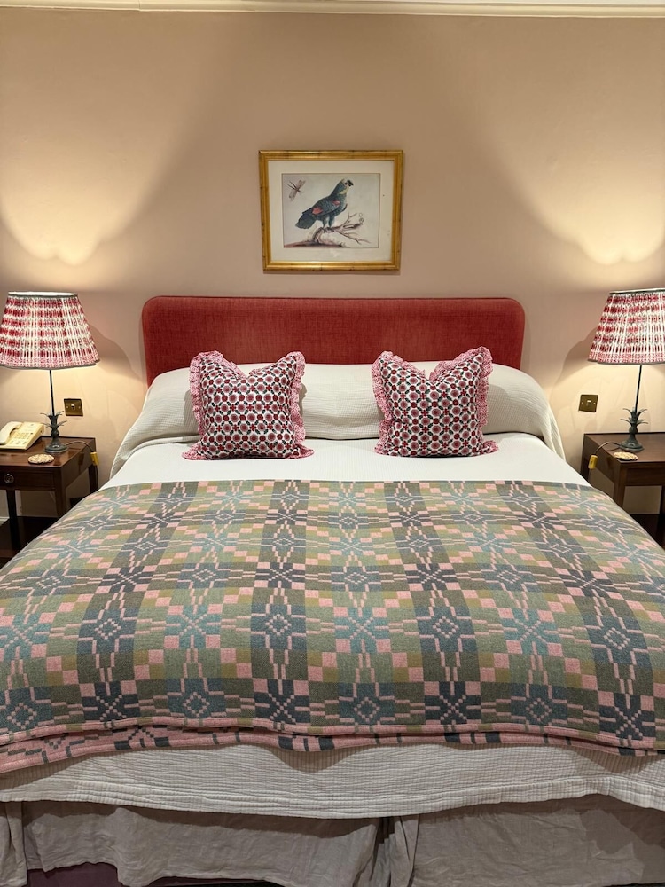 The Arundell Arms Hotel 23/50