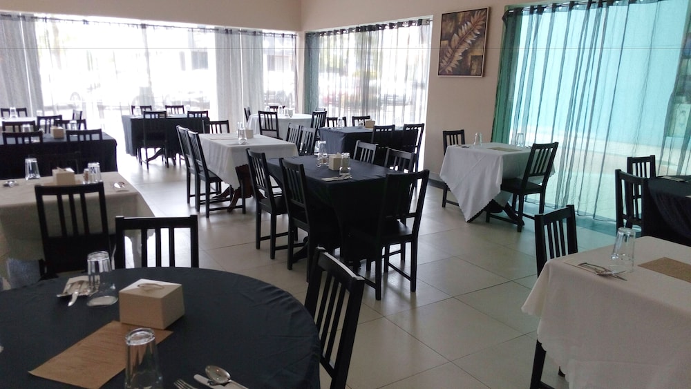 restaurant-cafeteria