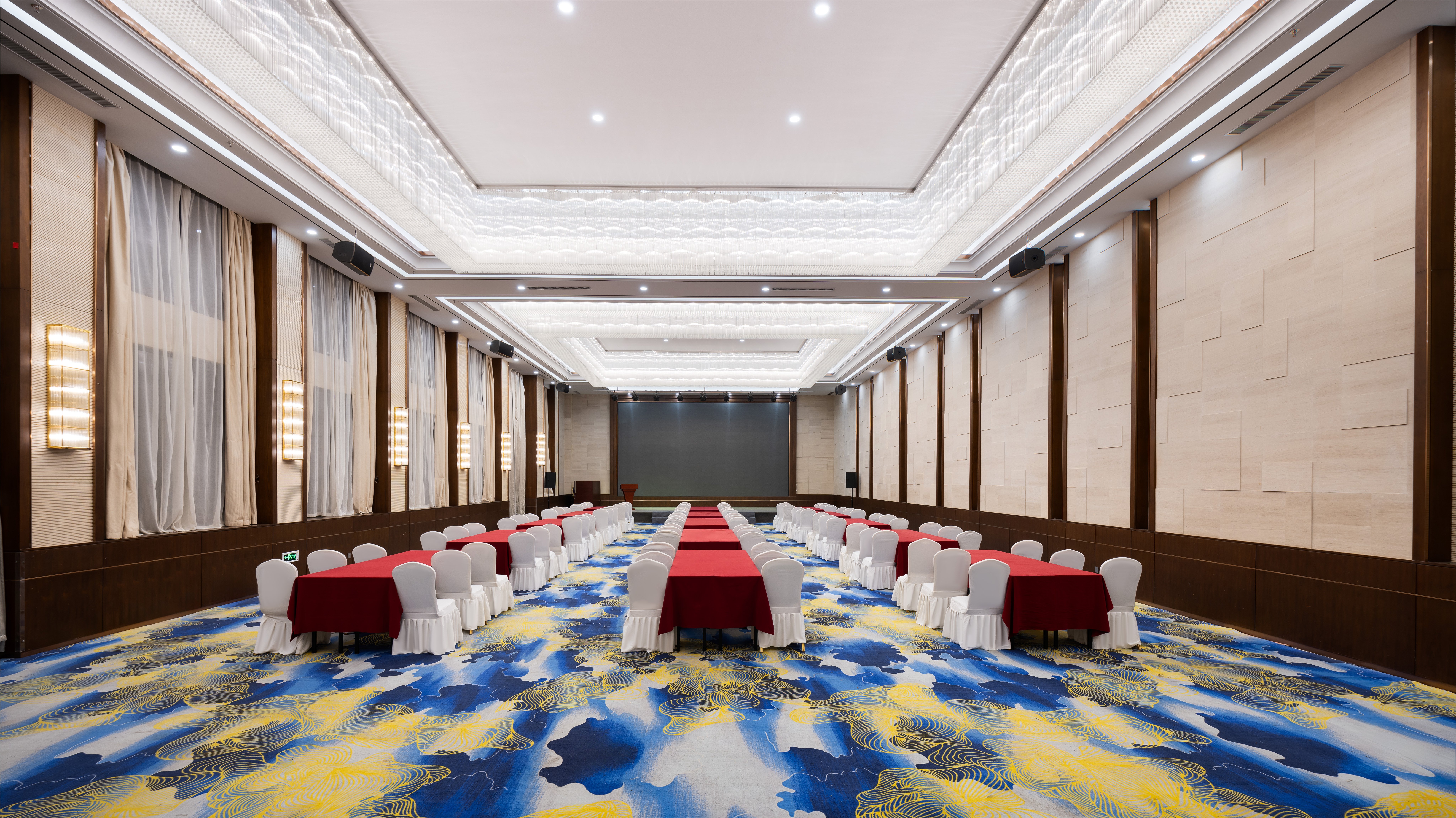 Holiday Inn Express Zhengzhou Airport 35/50