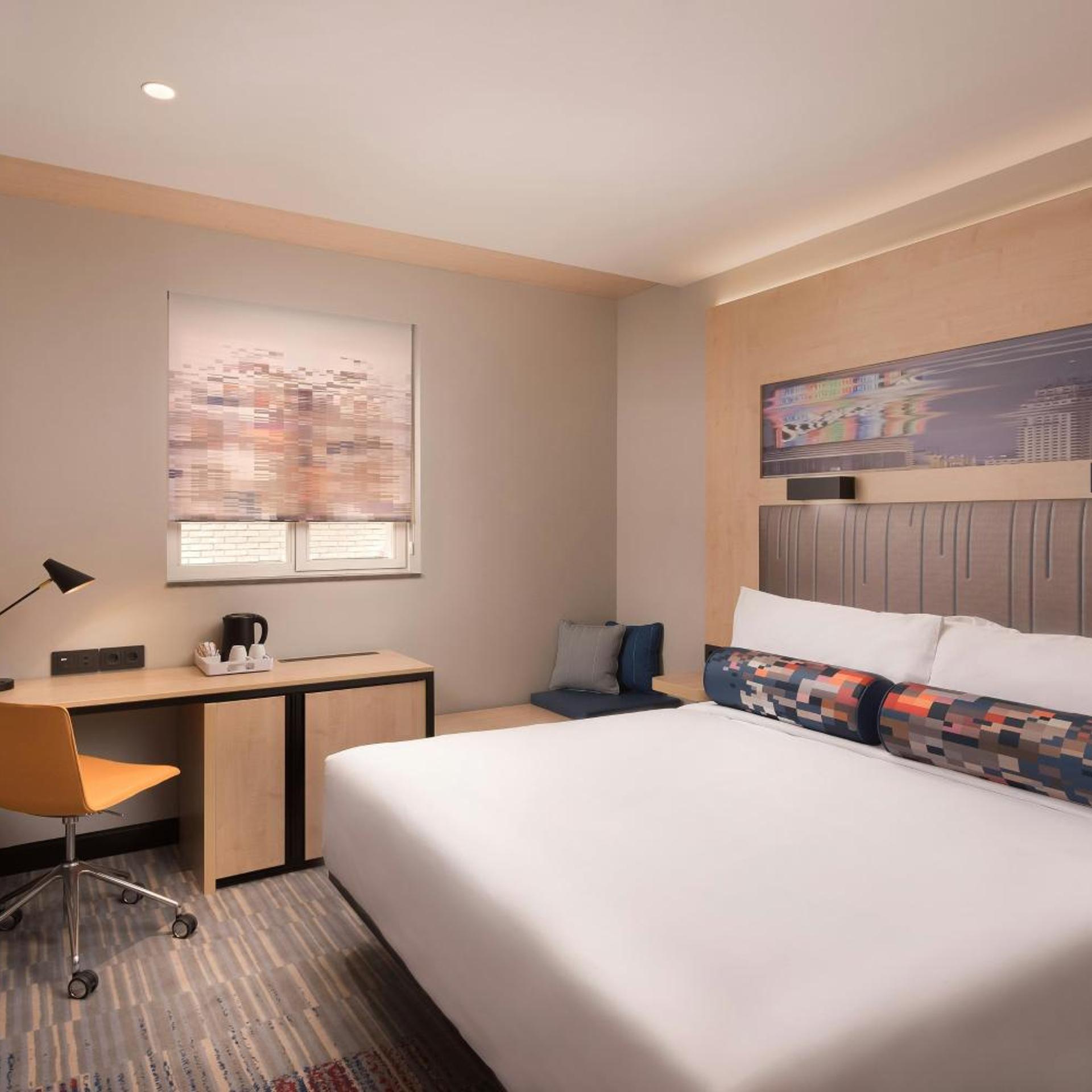 Aloft, King Bed