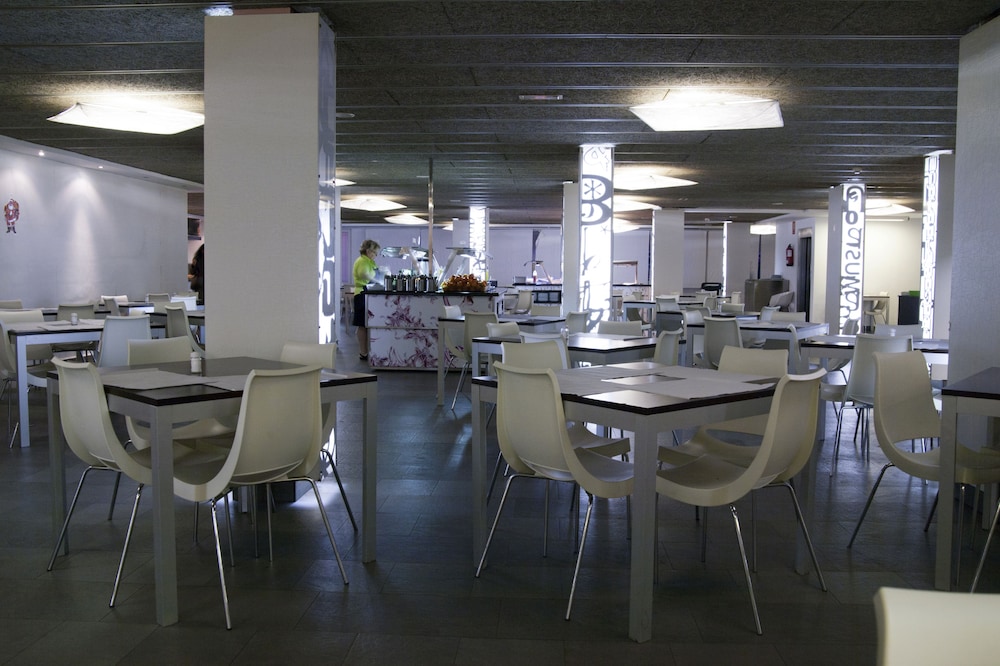 Hotel Sol Y Sombra 26/35