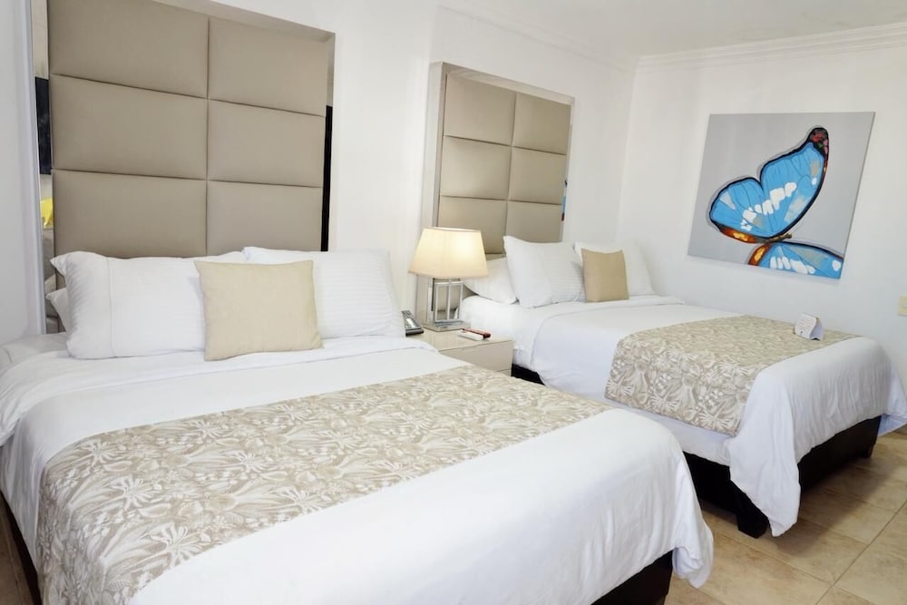 DELUXE, TWIN BEDS