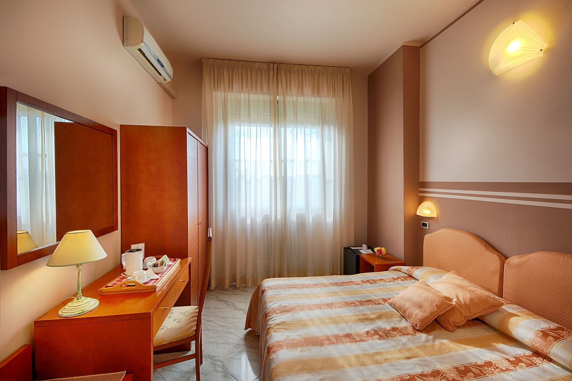 BASIC, DOUBLE BED