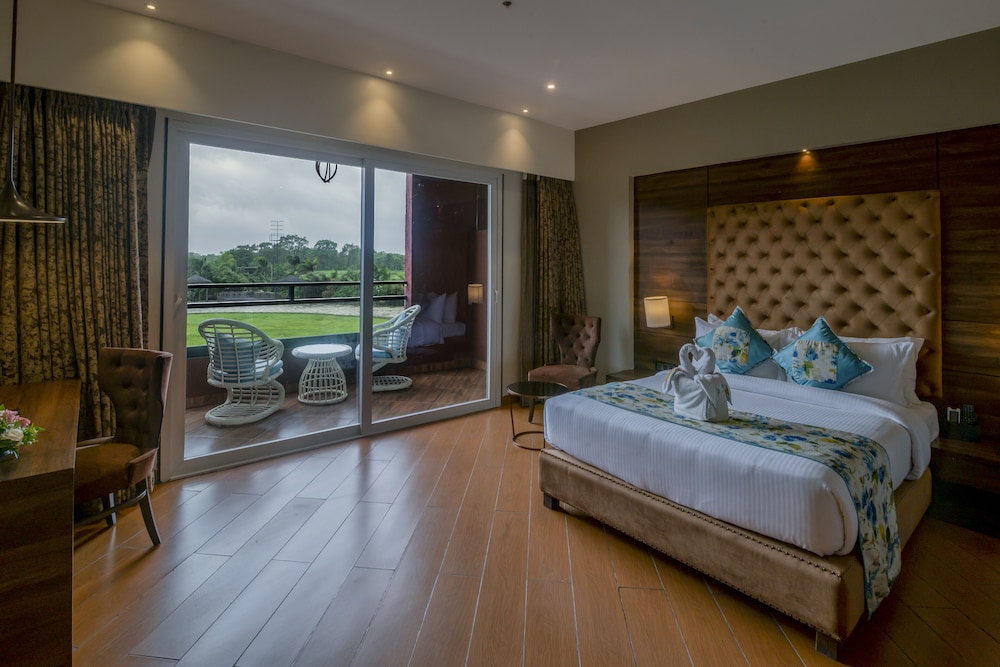 Saya Grand Resort By Treat Thane 12/50