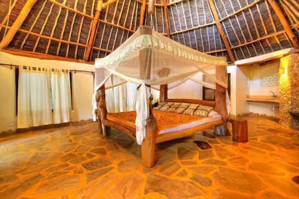 Swahili House 11/37