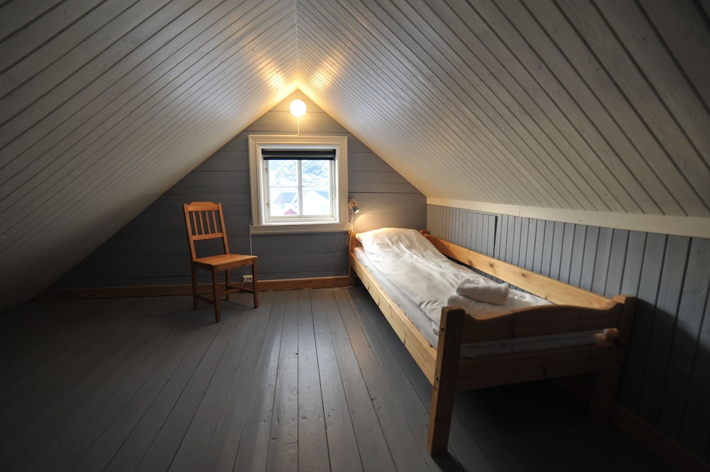 Reine Rorbuer - by Classic Norway Hotels 12/50