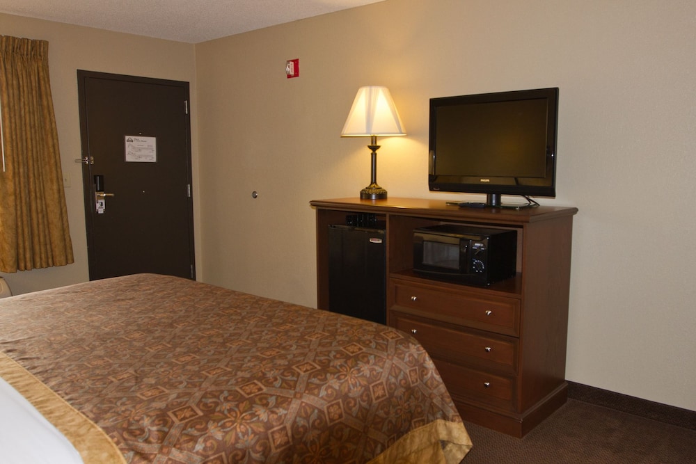 Greenstay Hotel and Suites St James 2/62
