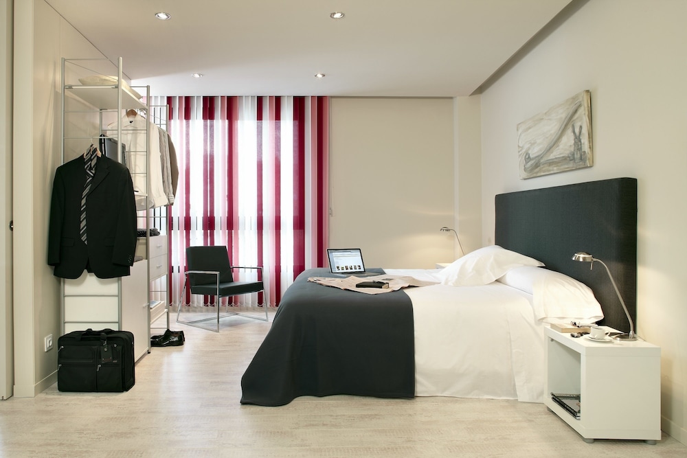 limehome Barcelona Rector Triado 35/66