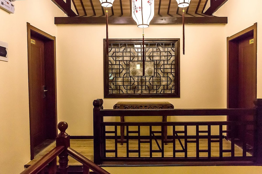 FTYS Hostel 33/50