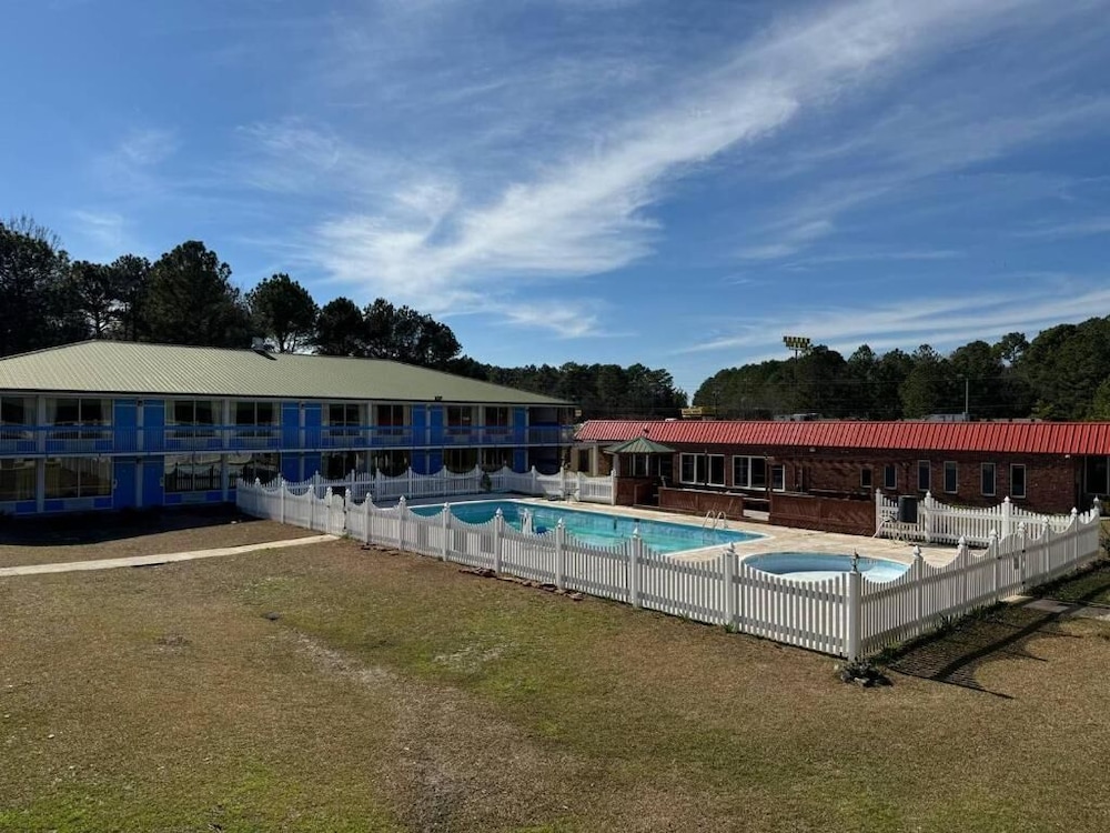 Guest Inn 30/34