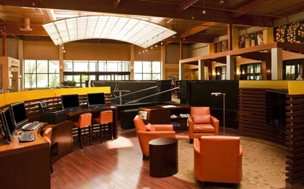Radisson Hotel Hauppauge-Long Island 23/26