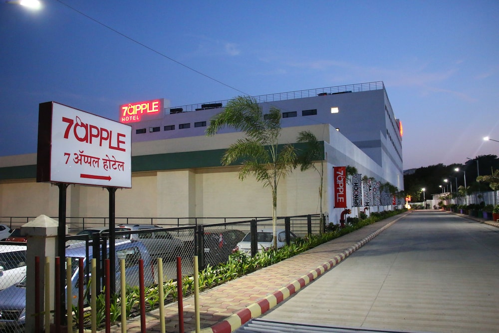 7 Apple Hotels Aurangabad 8/43