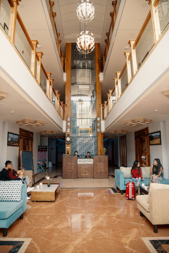 Tara Phendeyling Hotel 6/40