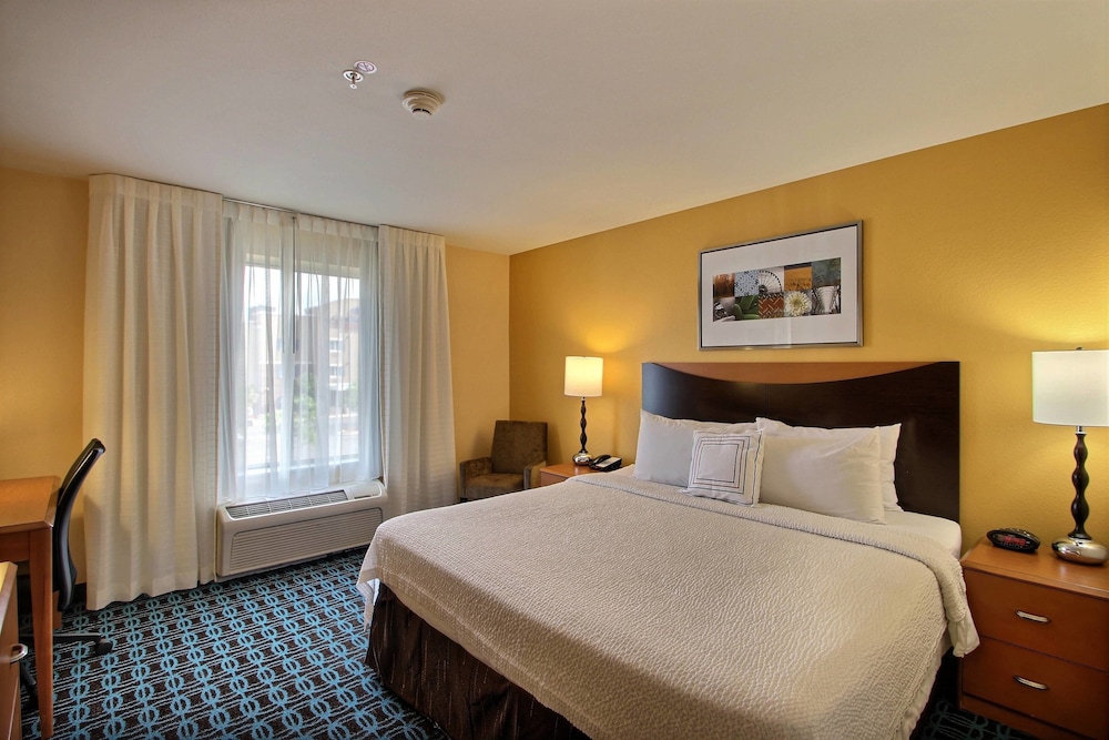 Fairfield Inn And Suites Milwaukee Airport 10/38