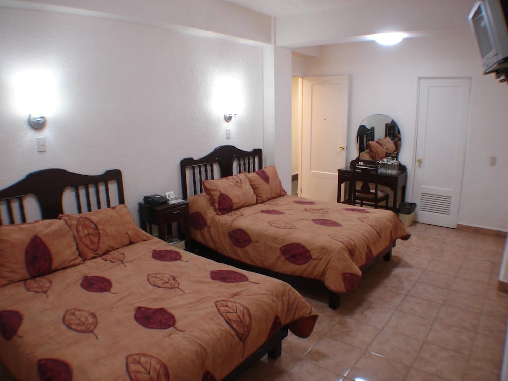 HOTEL 5A AVENIDA 19/34