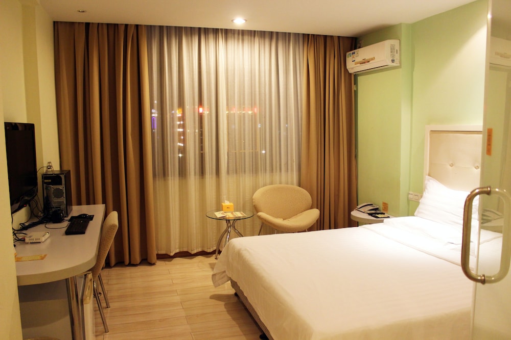 Green Oasis Hotel 30/45