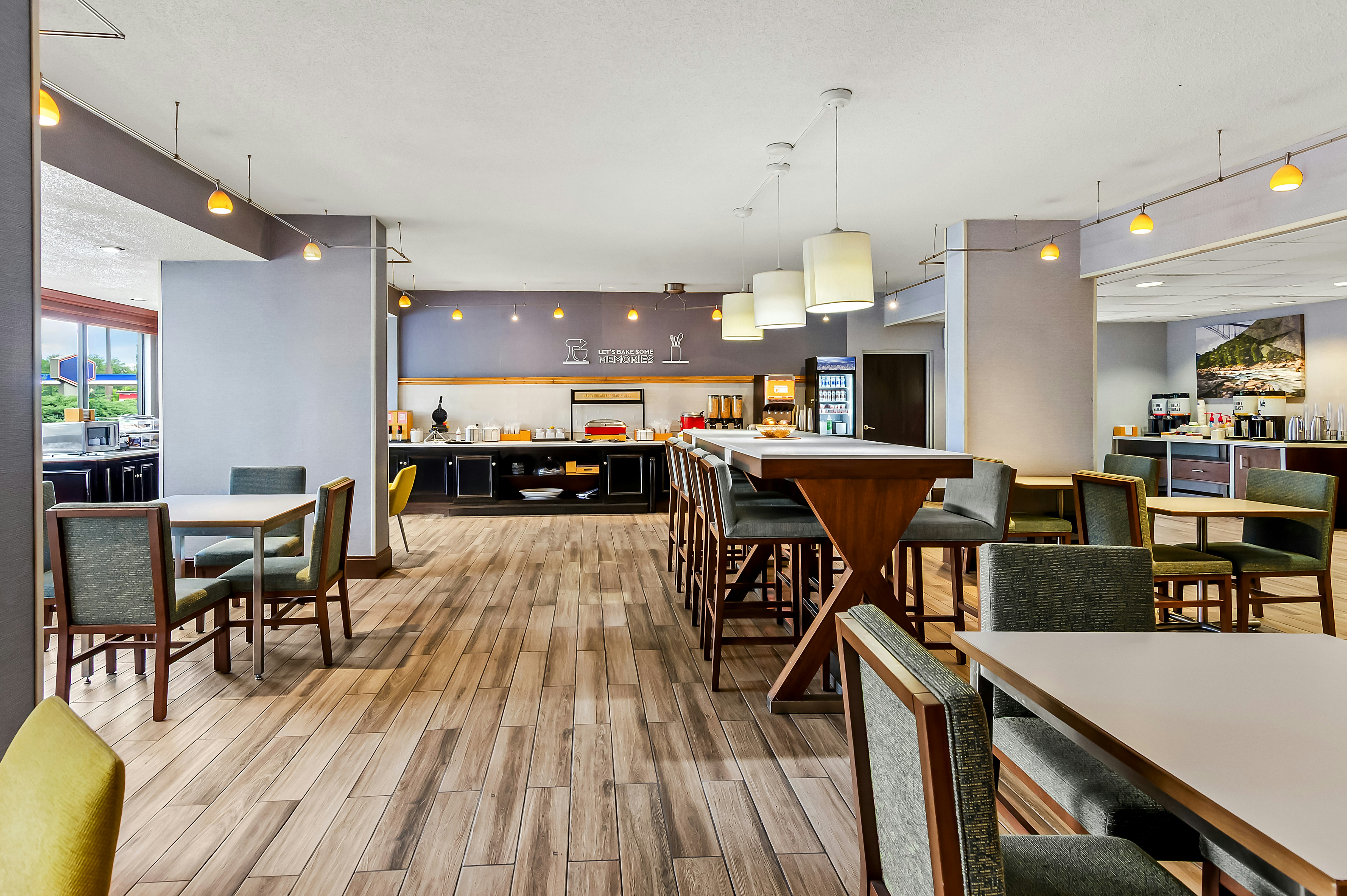 Hampton Inn Princeton, WV 28/50