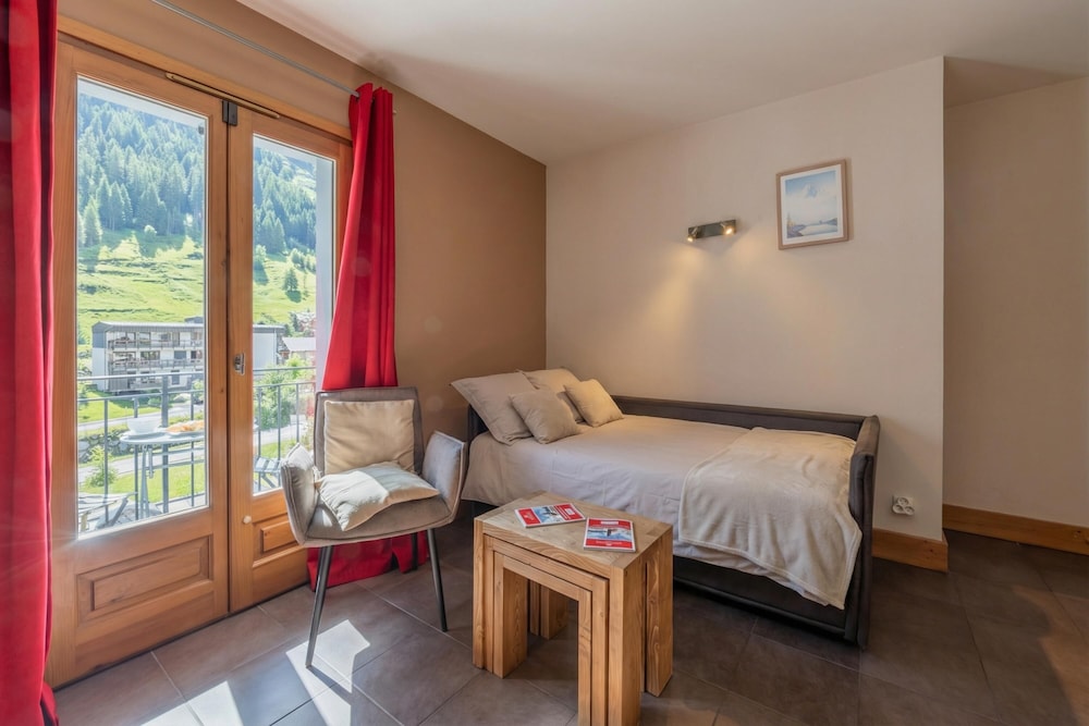 1 Bedroom, Family, Apartment, Double Bed, Sofa, Balcony, Near the Pool
