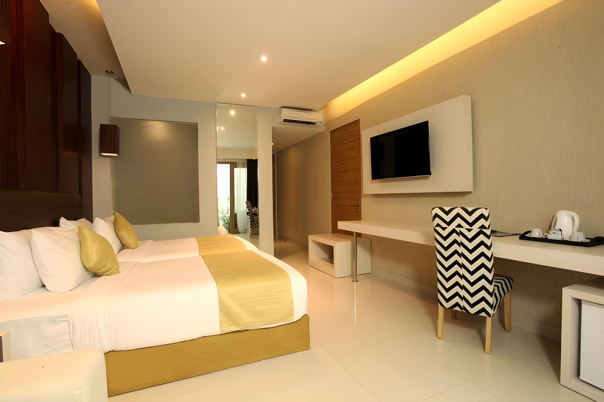 Deluxe, Double or Twin Bed