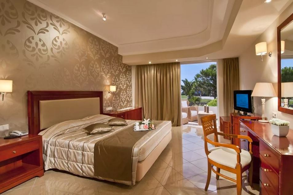 SENIOR SUITE PRESIDENTIAL