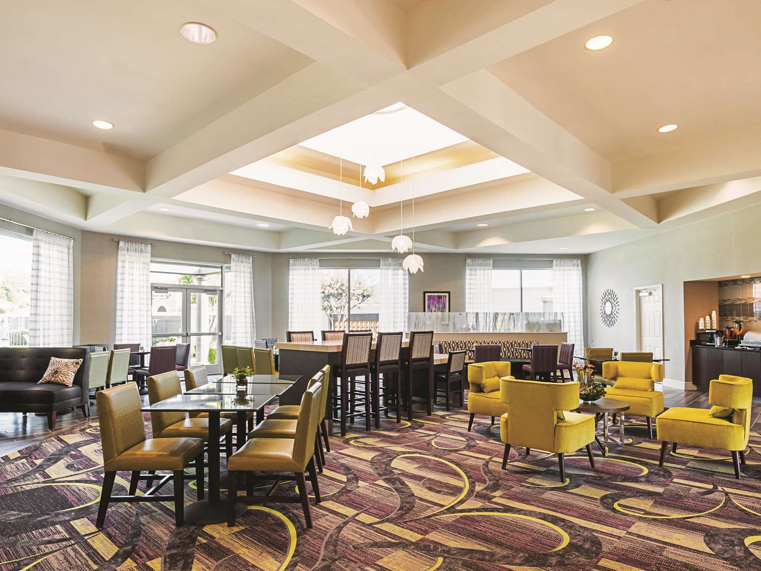 La Quinta Inn & Suites by Wyndham Fort Worth City View 37/48