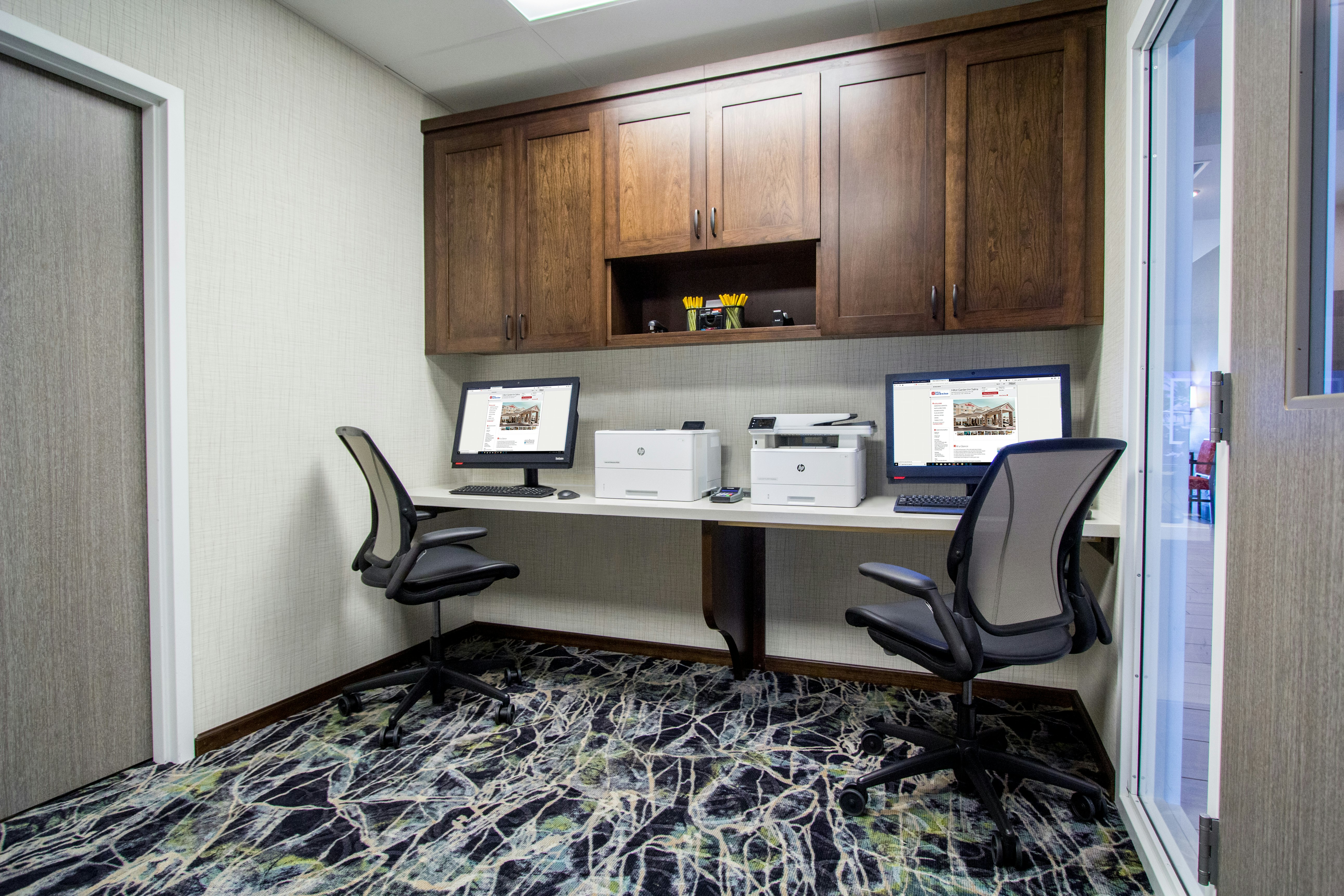 HILTON GARDEN INN SALINA 45/51