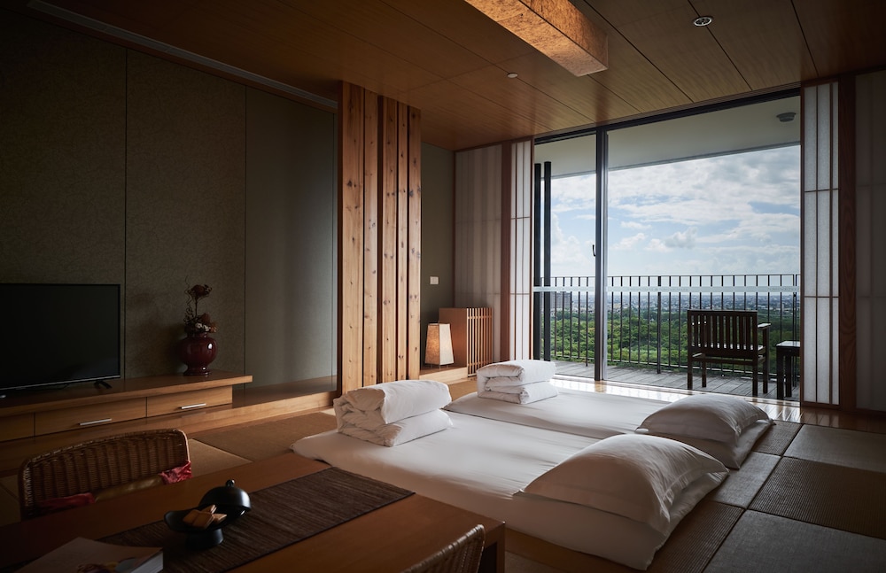 JAPANESE, SUITE, CITY VIEW