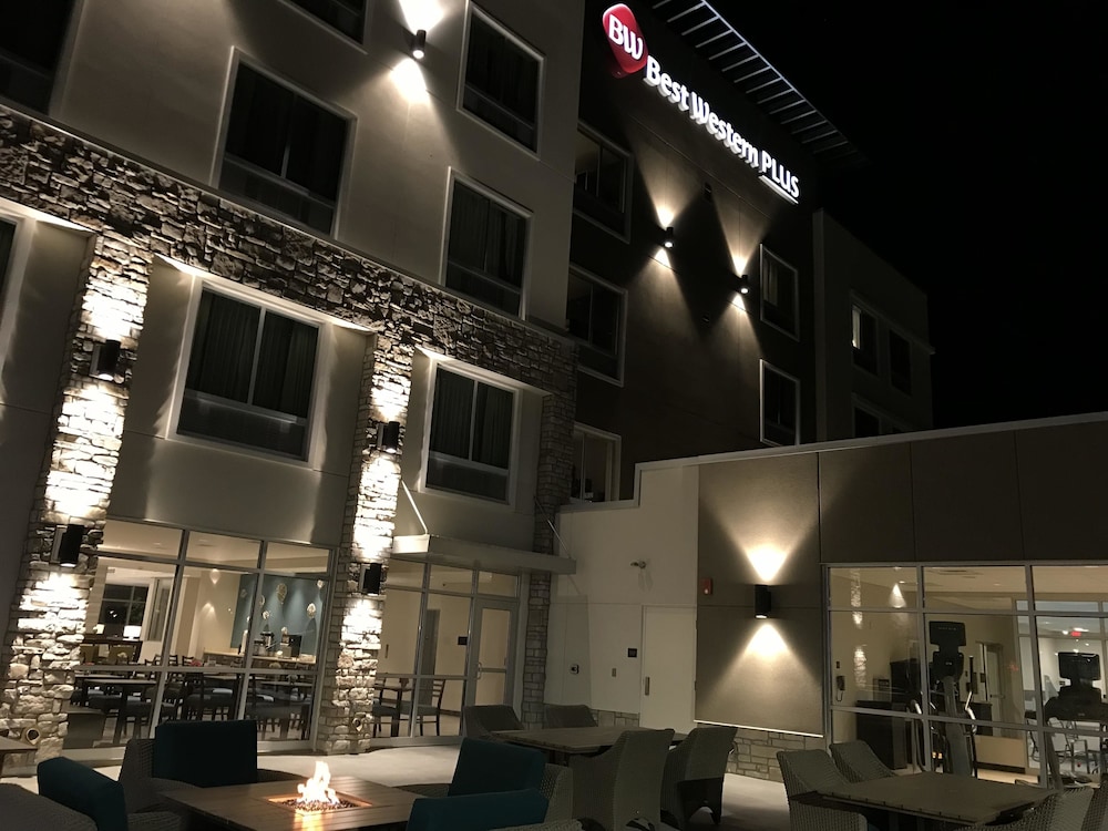 Best Western Plus Bolivar Hotel & Suites 4/46