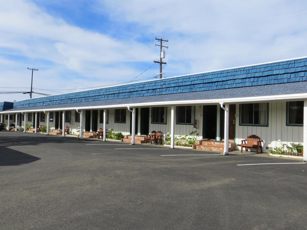 Coast Inn and Spa Fort Bragg 3/65