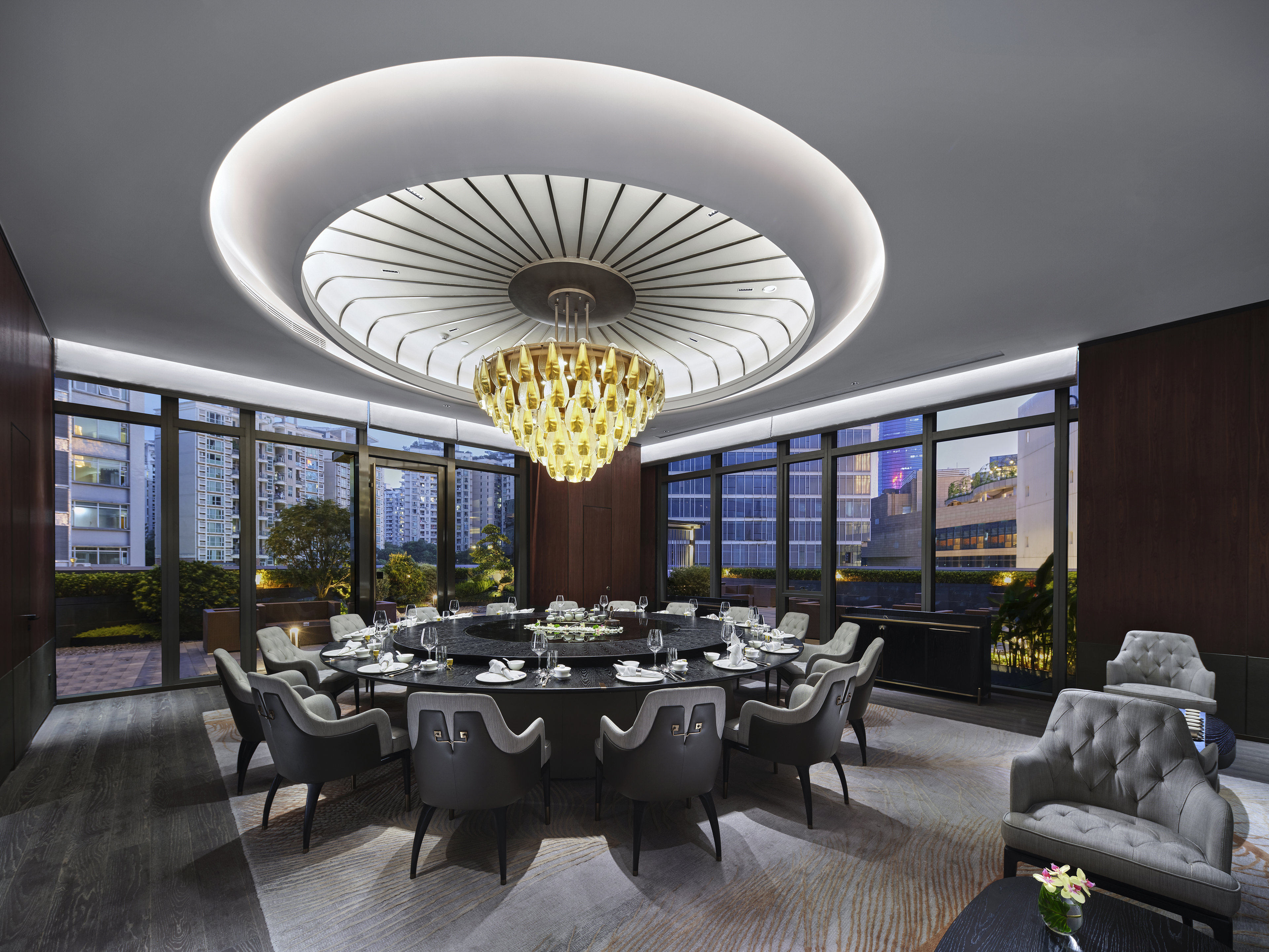 Intercontinental Dongguan 38/76
