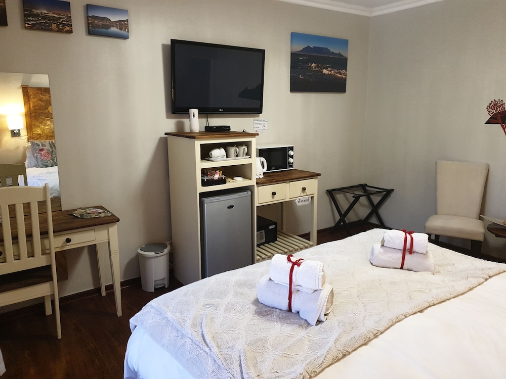 Dilisca Guesthouse 36/50