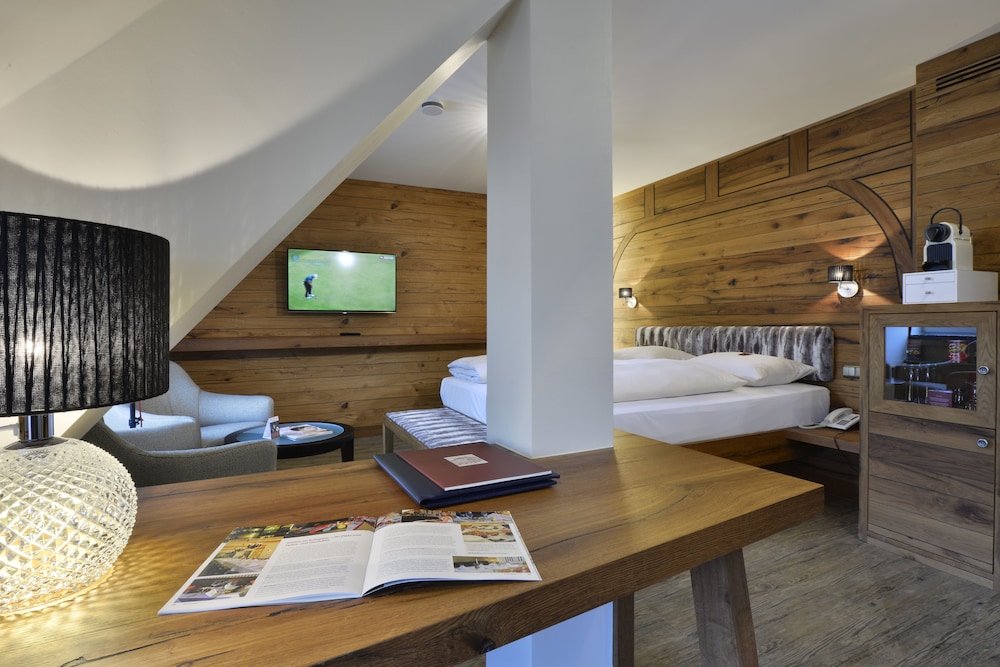 Torbrau Hotel 23/66